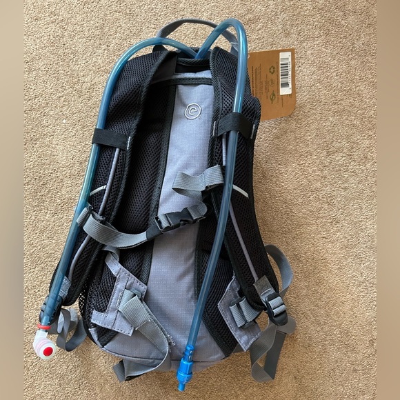 Ecogear Beetle Hydration Pack Backpack NWT - Picture 2 of 7